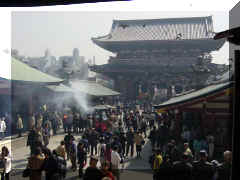 Asakusa - entree temple.jpg (50809 bytes)