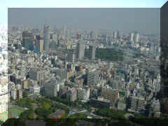 Tokyo Tower - vue3.jpg (61459 bytes)