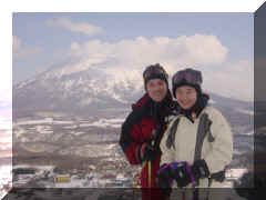 Hokkaido - ski JB YY.jpg (37226 bytes)