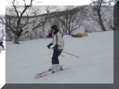 Hokkaido - ski YY2.jpg (42518 bytes)