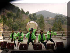 Kyoto - Kiyomizu musique.jpg (47919 bytes)
