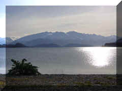 Lake Wanaka - view.jpg (35627 bytes)