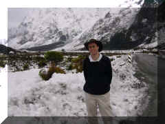 Milford Sound - Homer Tunnel1.jpg (51608 bytes)